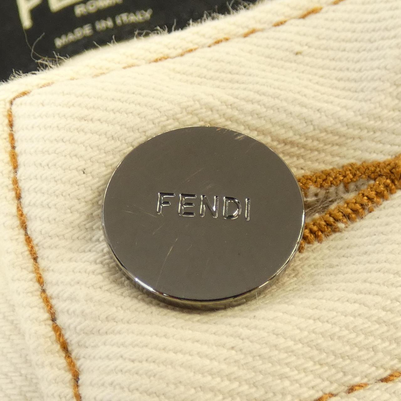 フェンディ ジーンズ