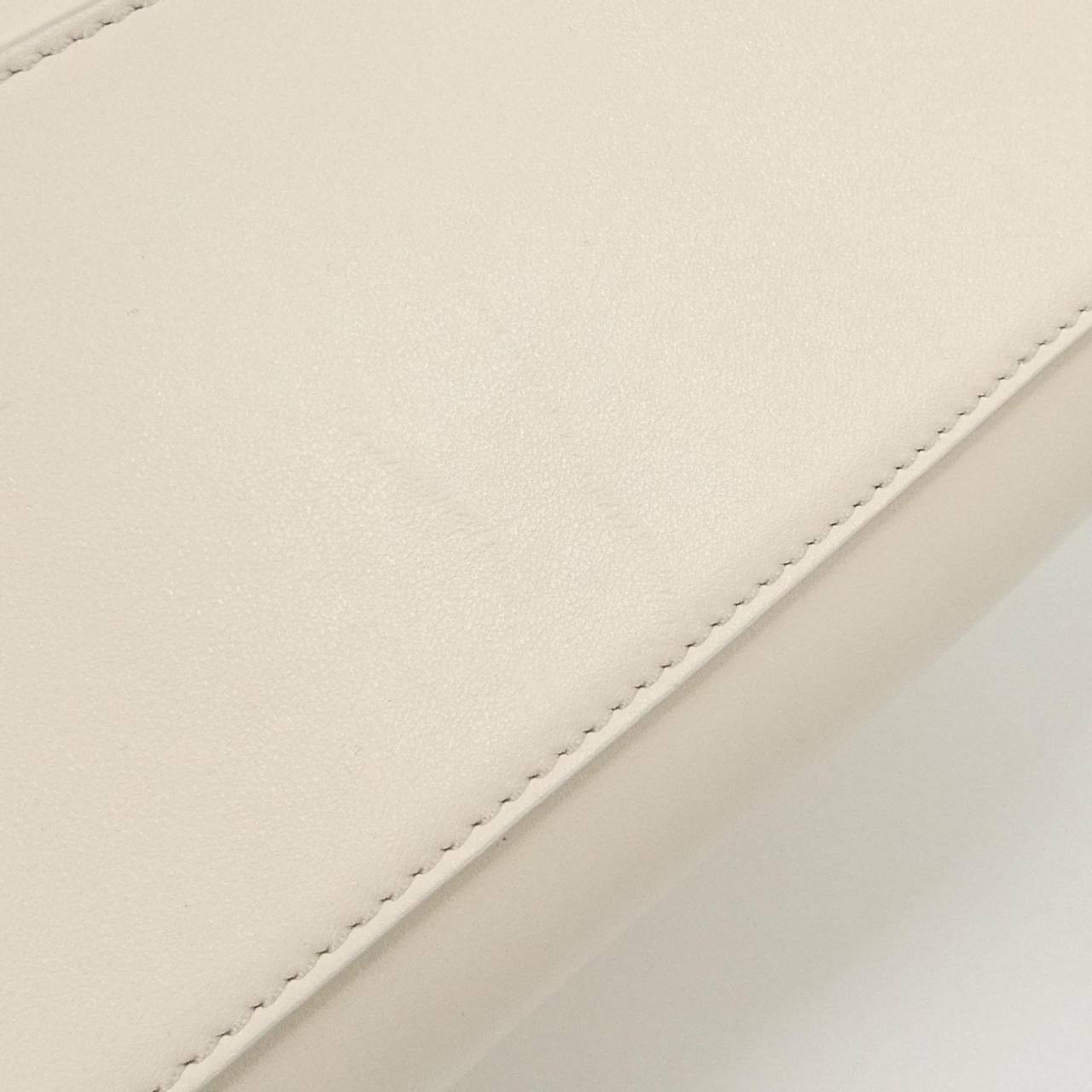 トッズ T TIMELESS レザーショルダーバッグ