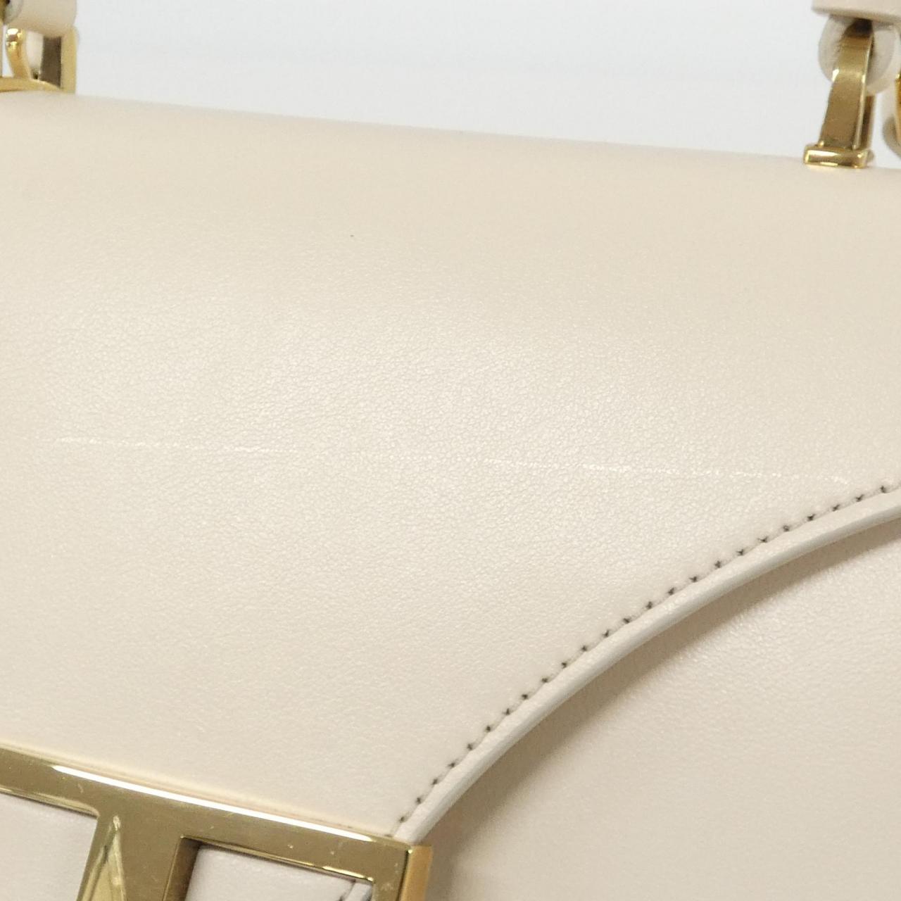 トッズ T TIMELESS レザーショルダーバッグ