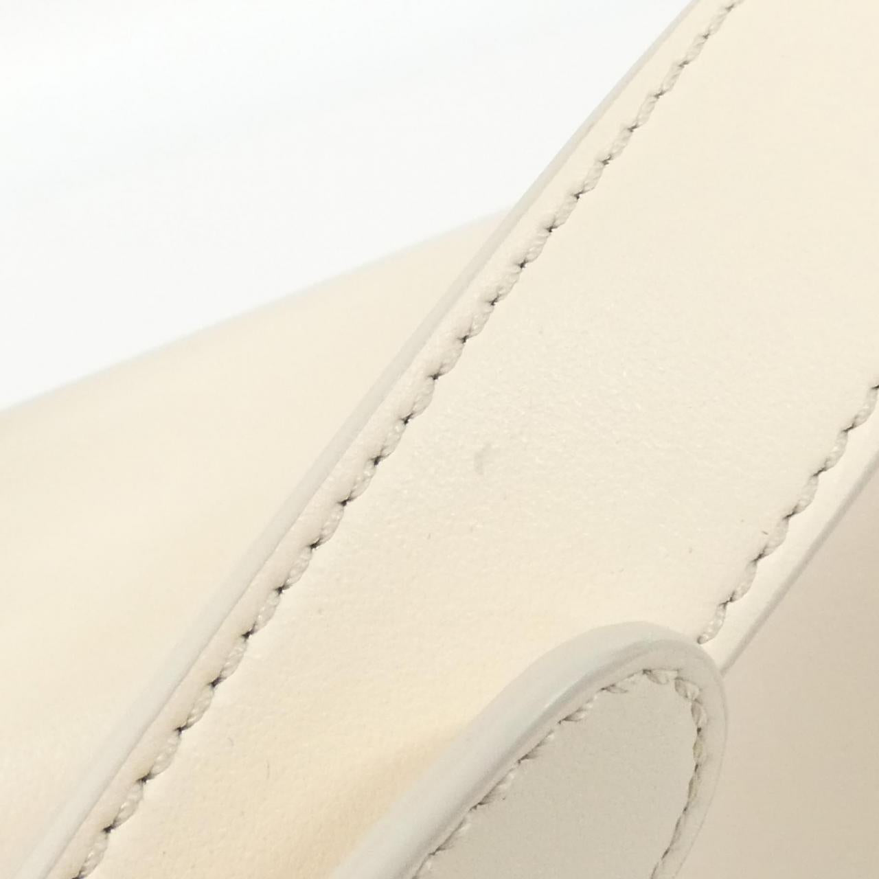トッズ T TIMELESS レザーショルダーバッグ
