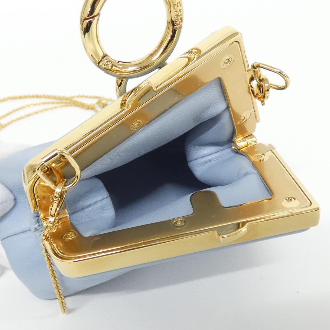 フェンディ ナノフェンディファースト ラム キーホルダー