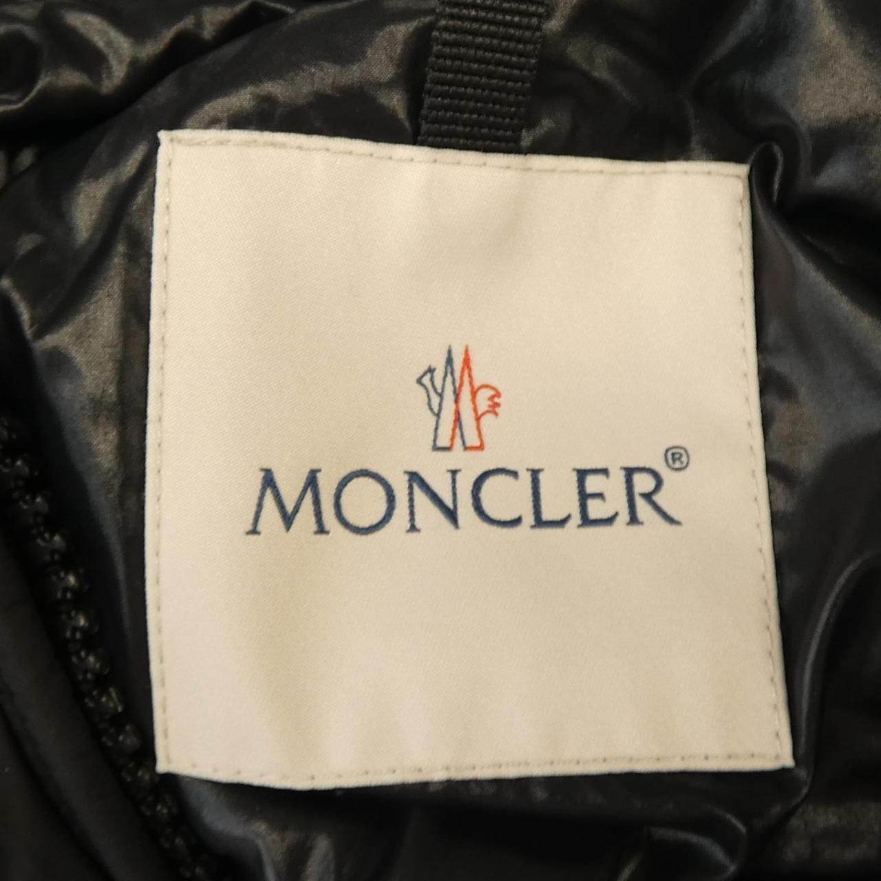 モンクレール MONTCLA ダウンジャケット