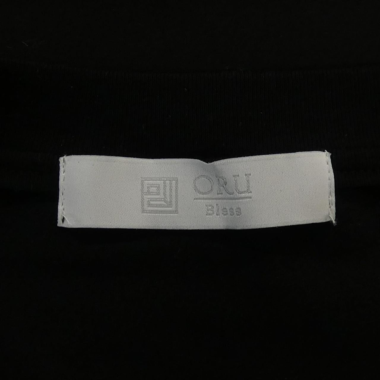 ORU BLESS Tシャツ