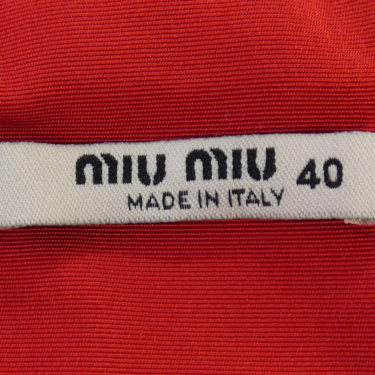 ミュウミュウ スカート