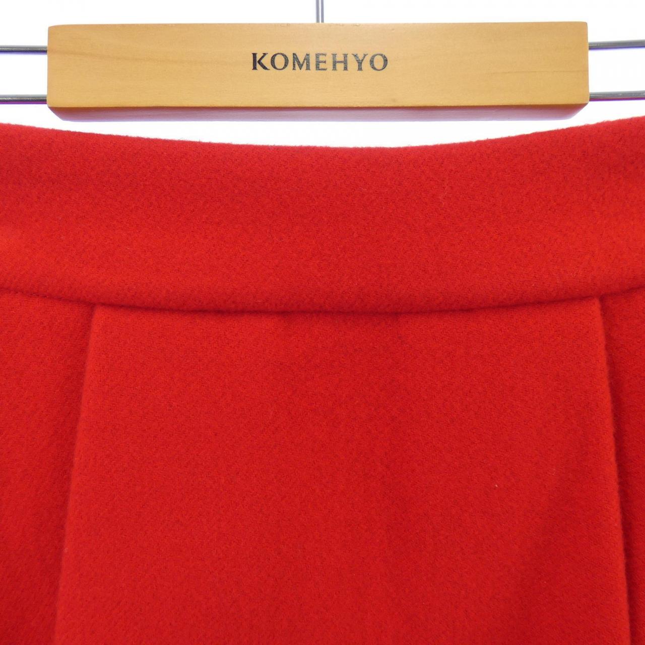 ミュウミュウ スカート