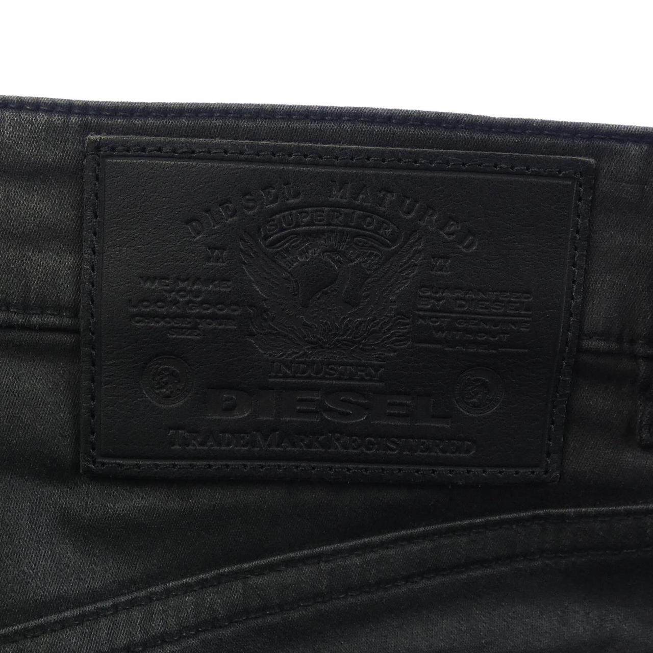 ディーゼル D WILLOH X SP NE ショートパンツ