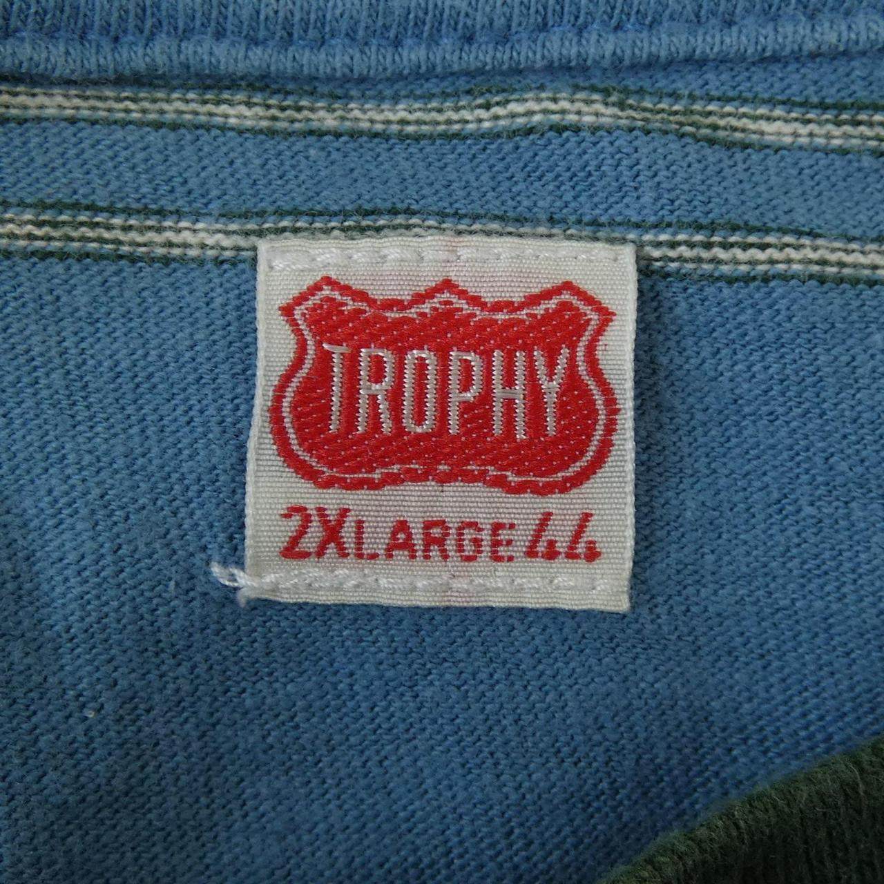トロフィークロージング コットンTシャツ