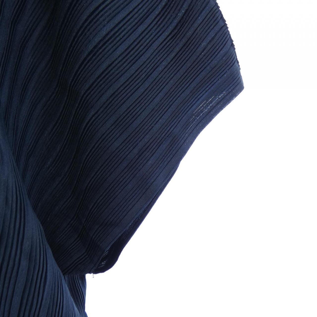 プリーツプリーズ トップス
