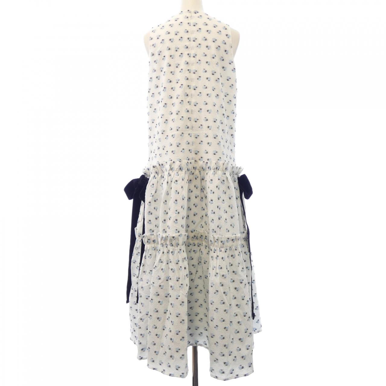 カロリナグレイサー ワンピース