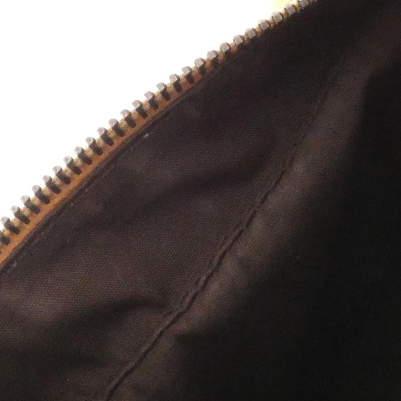 トッズ レザー ショルダーバッグ