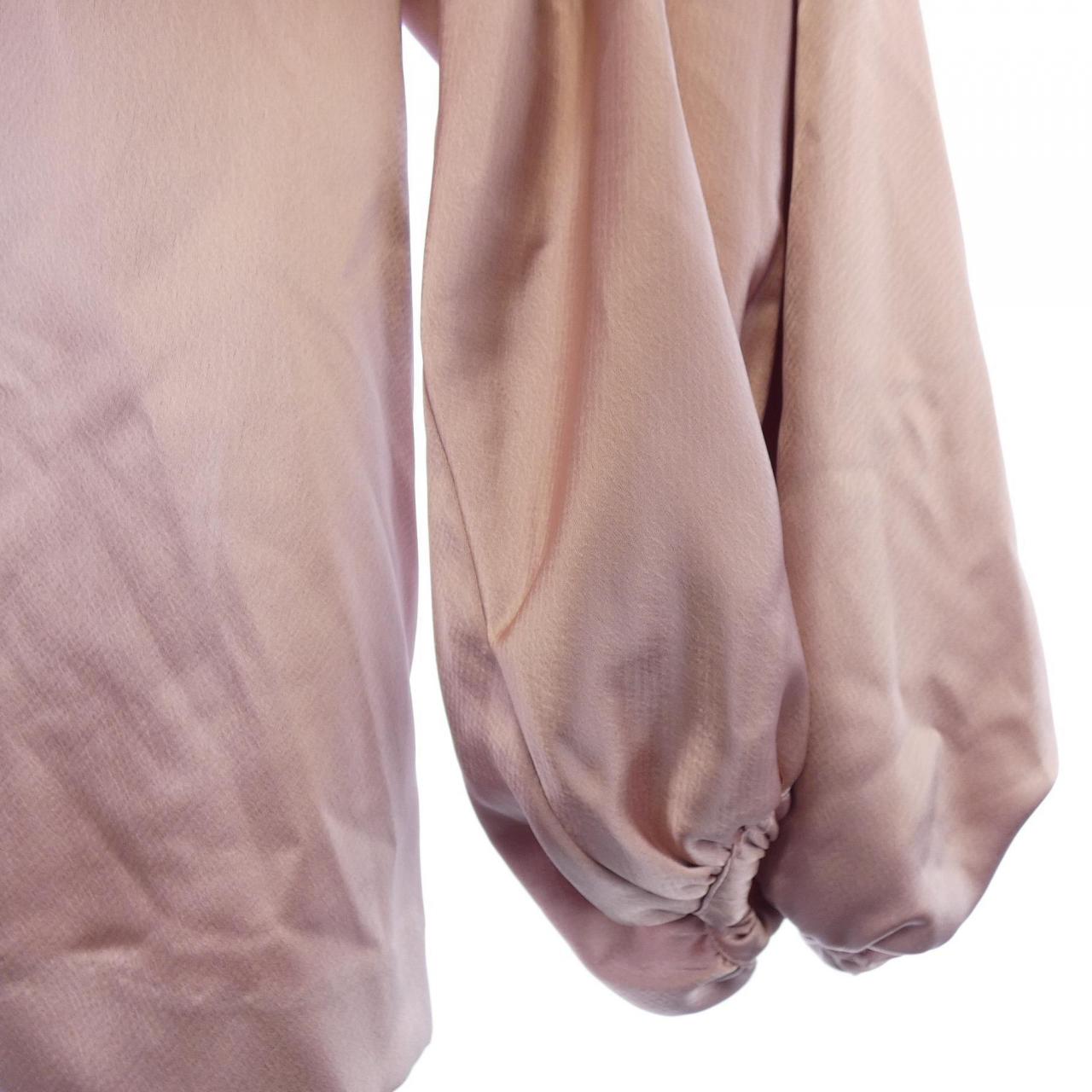 ルフィル トップス