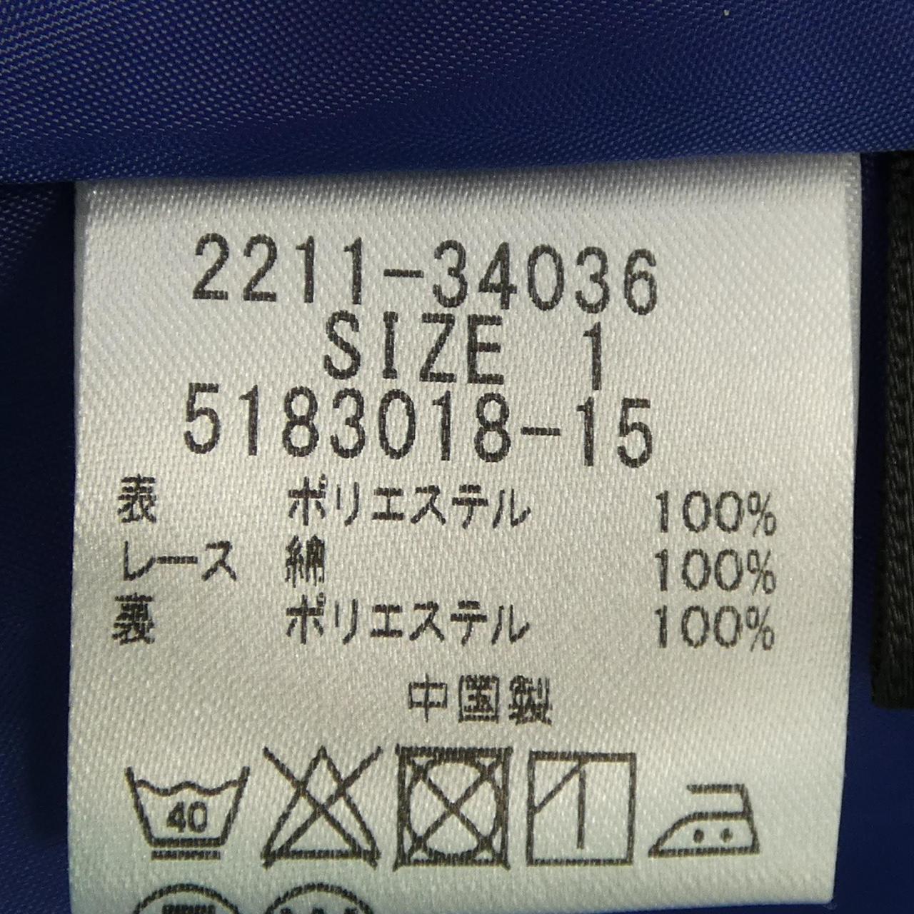 クィーンズコートスカート