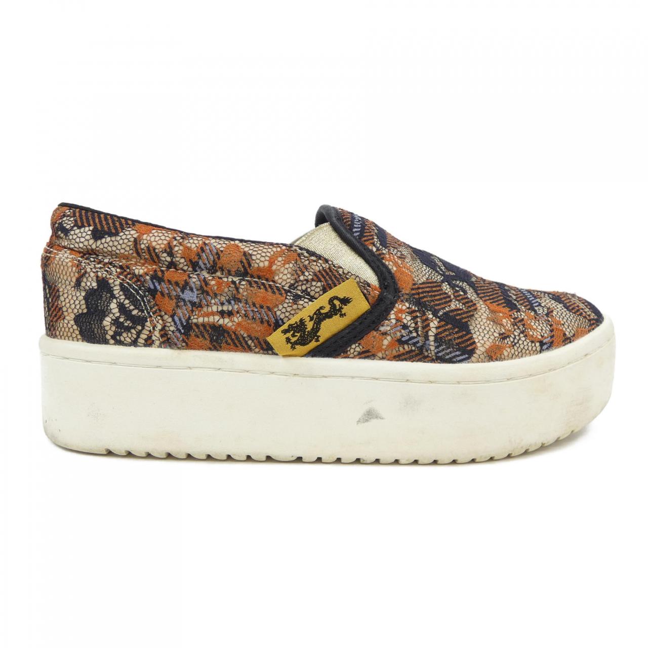 ヴィヴィアンタム スニーカー