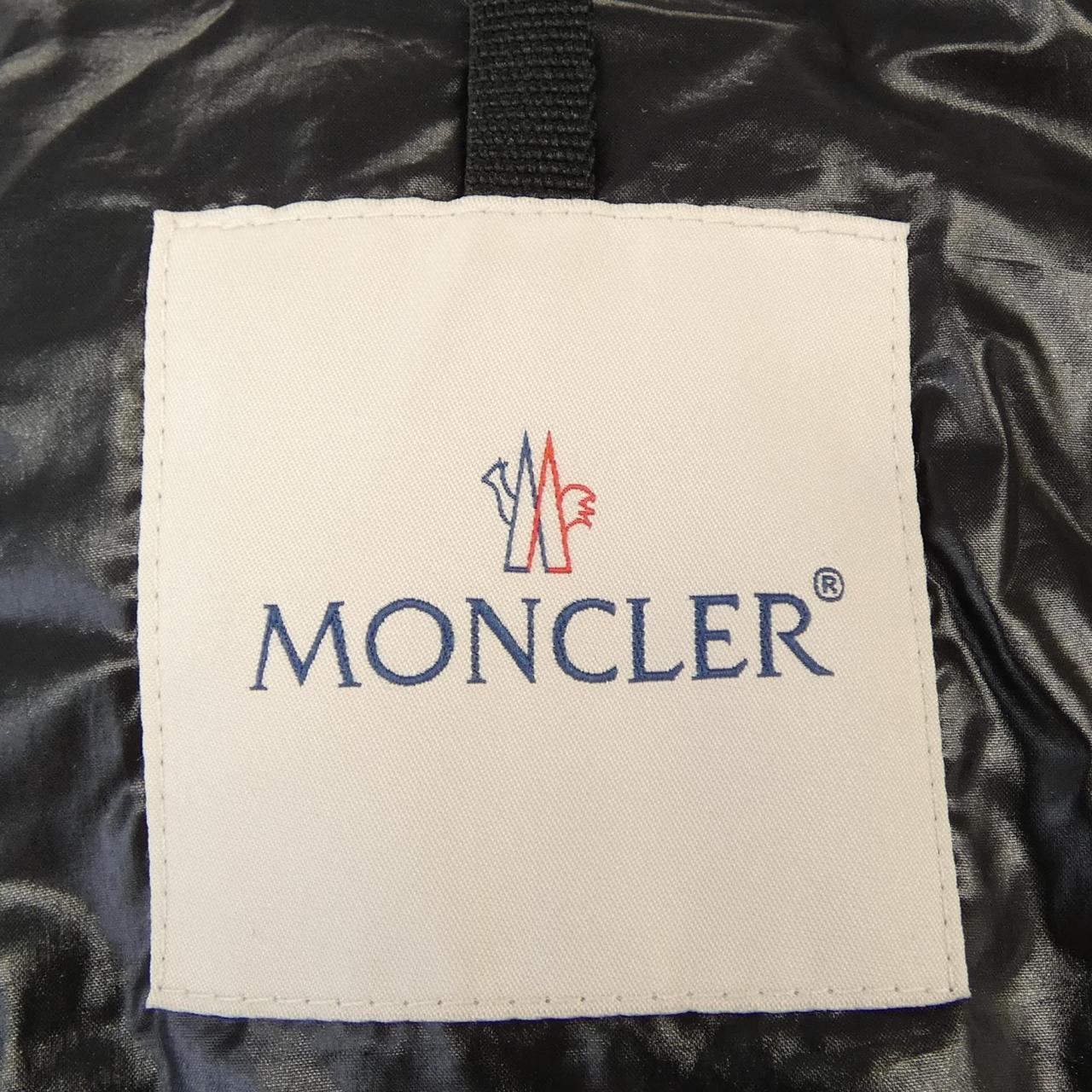 モンクレール MONTCLA ダウンジャケット