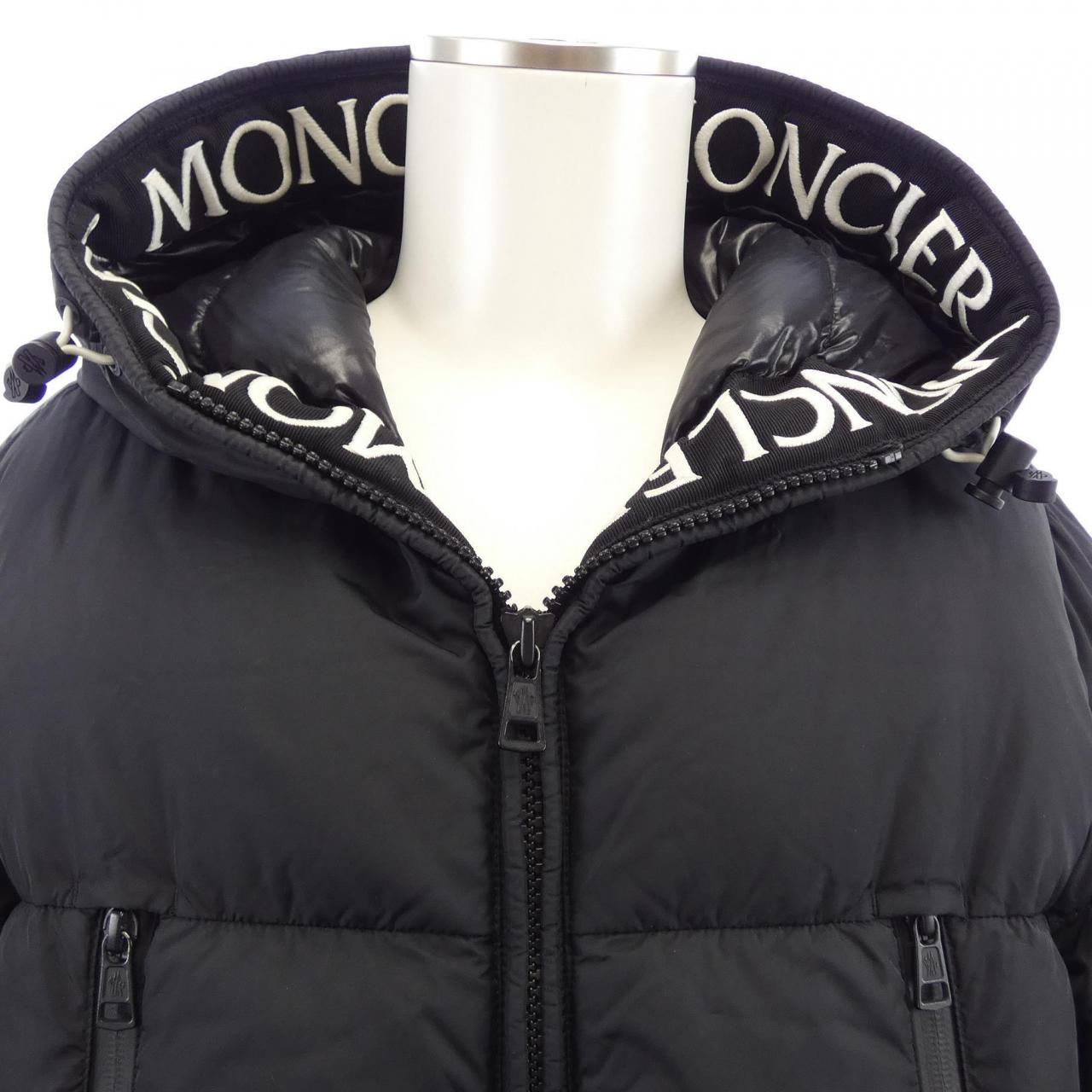 モンクレール MONTCLA ダウンジャケット