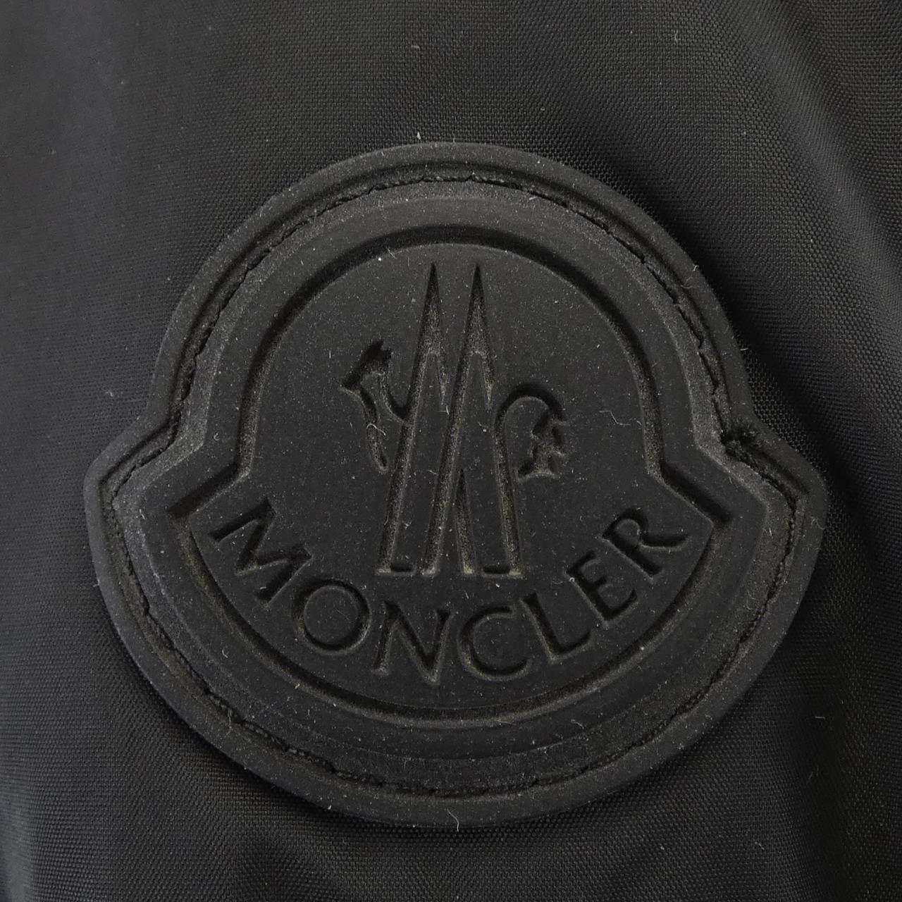 モンクレール MONTCLA ダウンジャケット