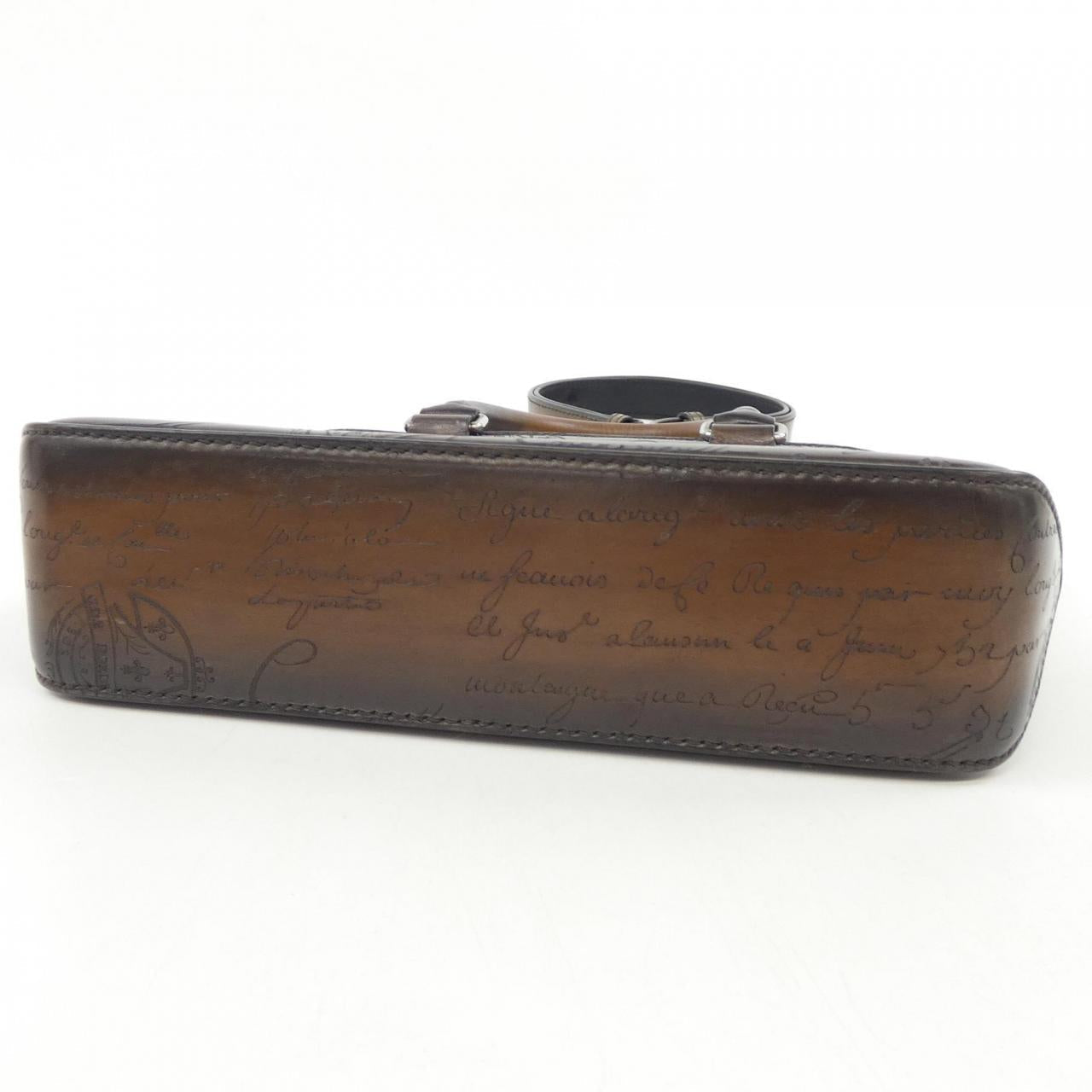 ベルルッティ トゥジュールガリバー スクリットレザー バッグ