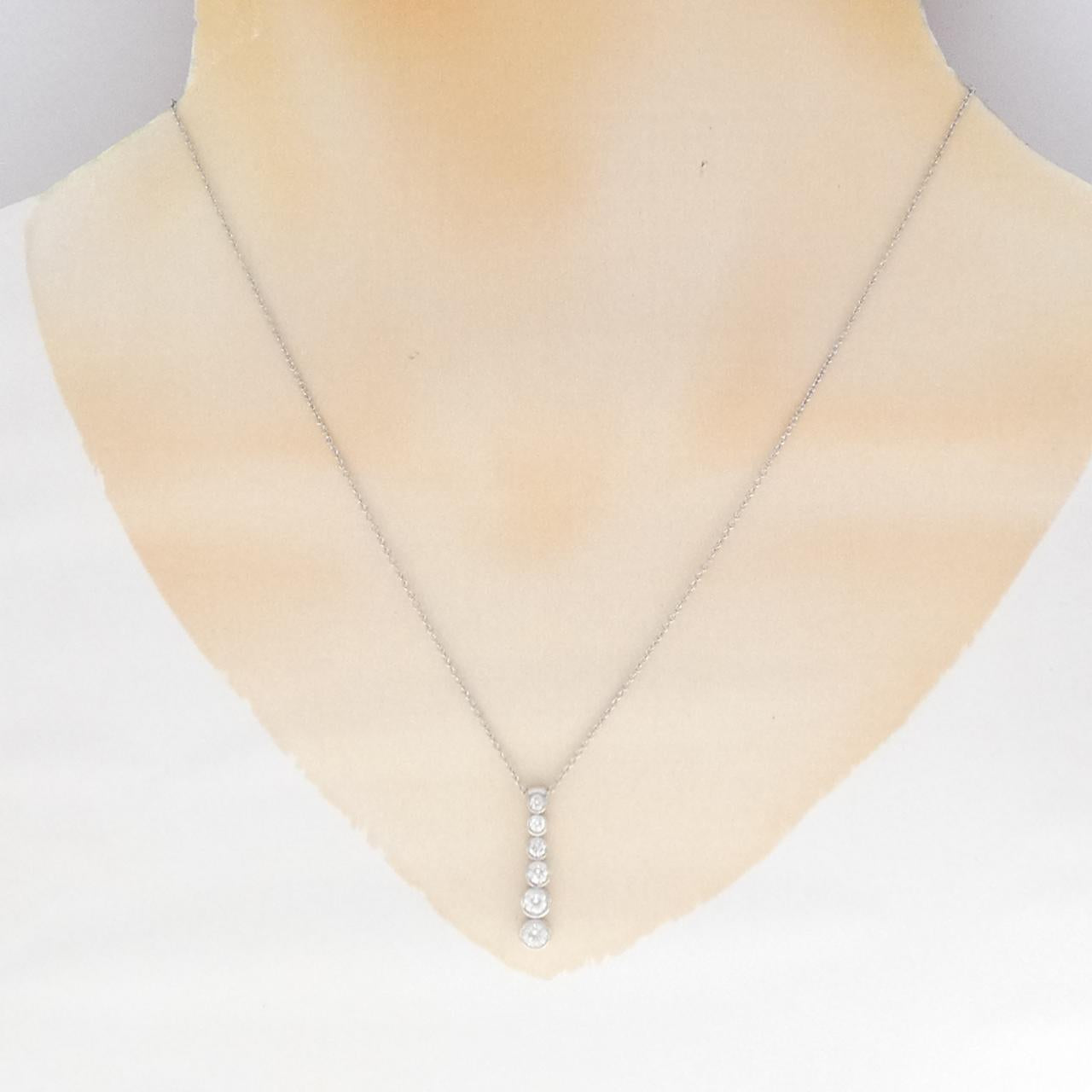 ティファニー ジャズ グラジュエイテッド ドロップ プラチナ ネックレス
