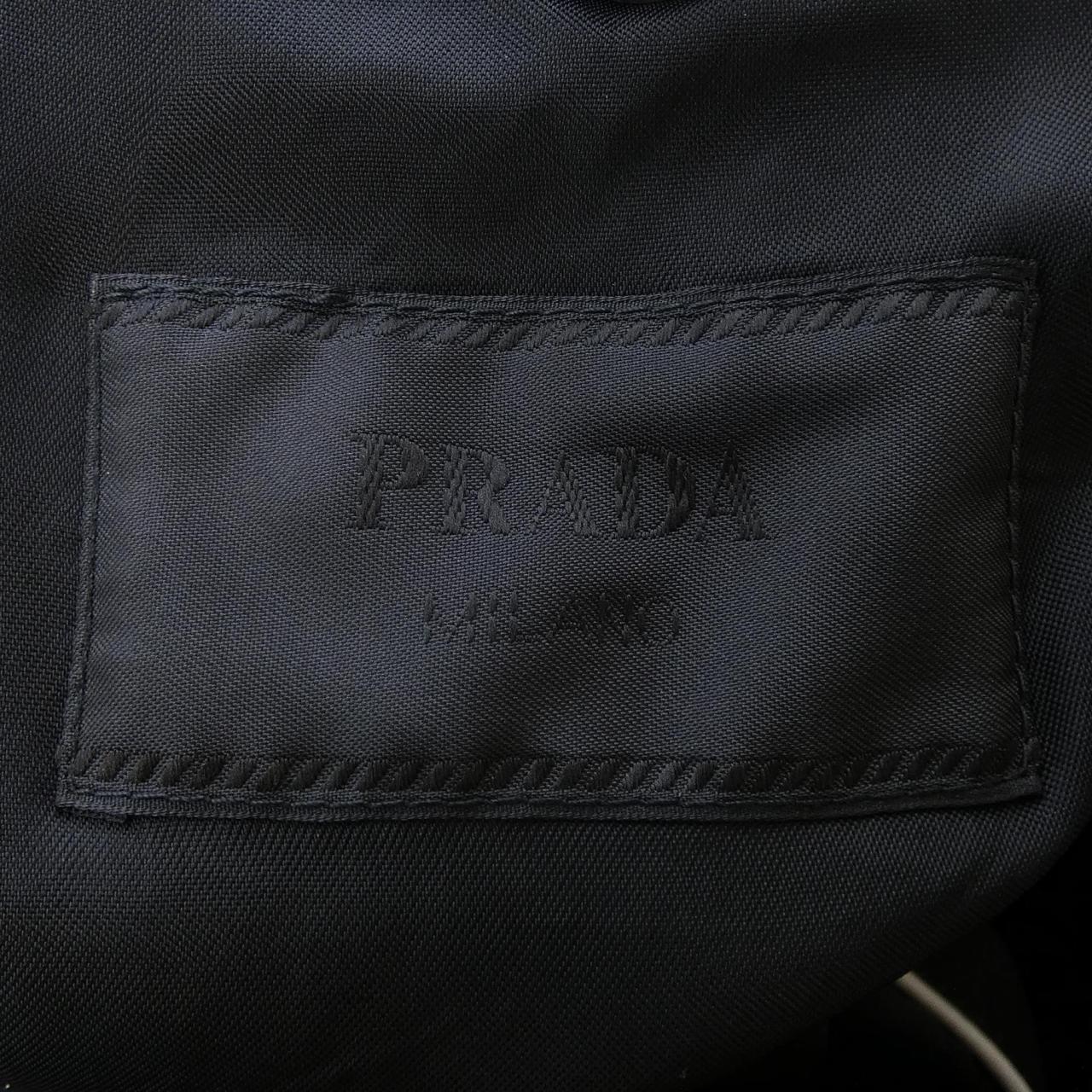 プラダ Re-Nylon コート