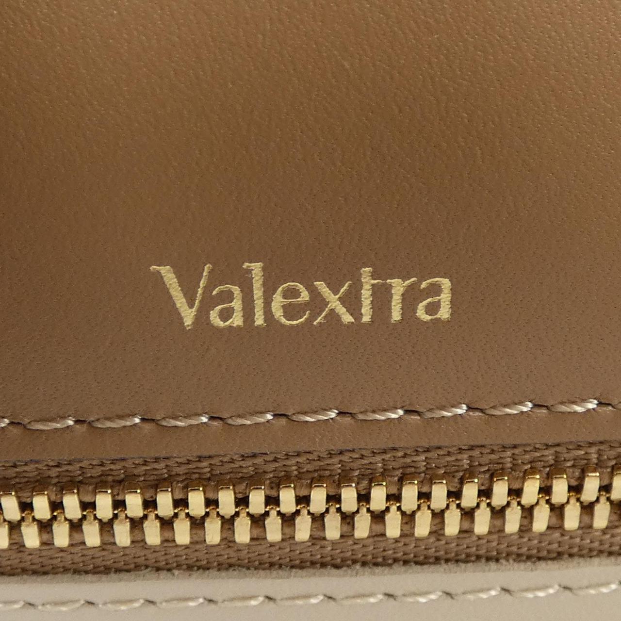 ヴァレクストラ イジィデ ミディアム バッグ