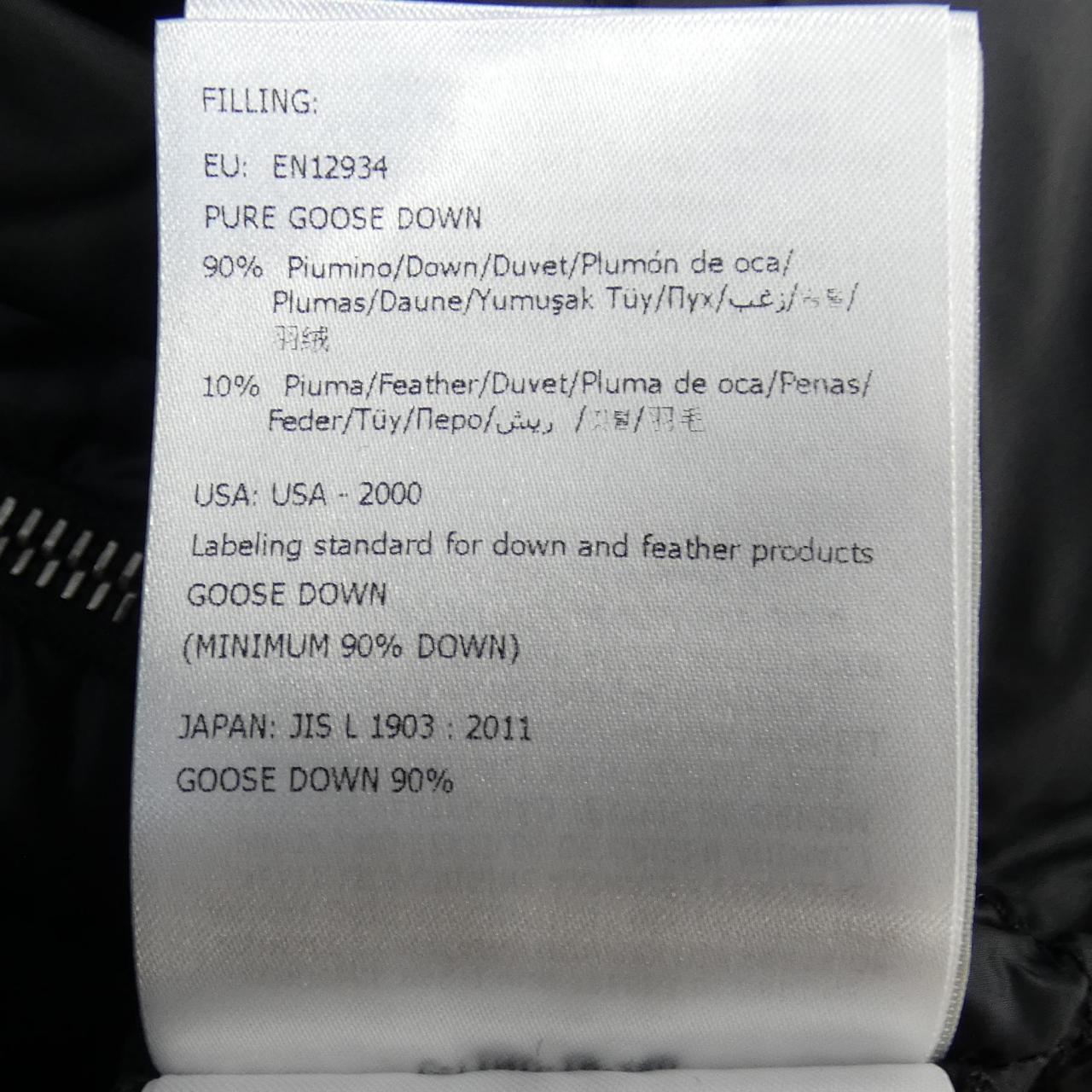 モンクレール ダウンコート