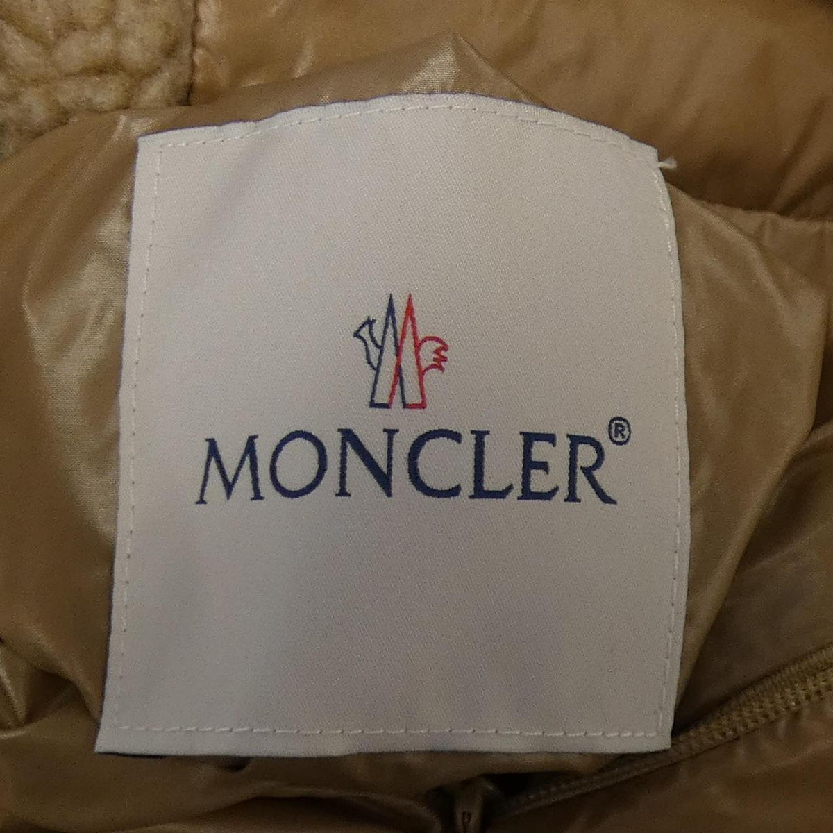 モンクレール BAGAUD ダウンコート