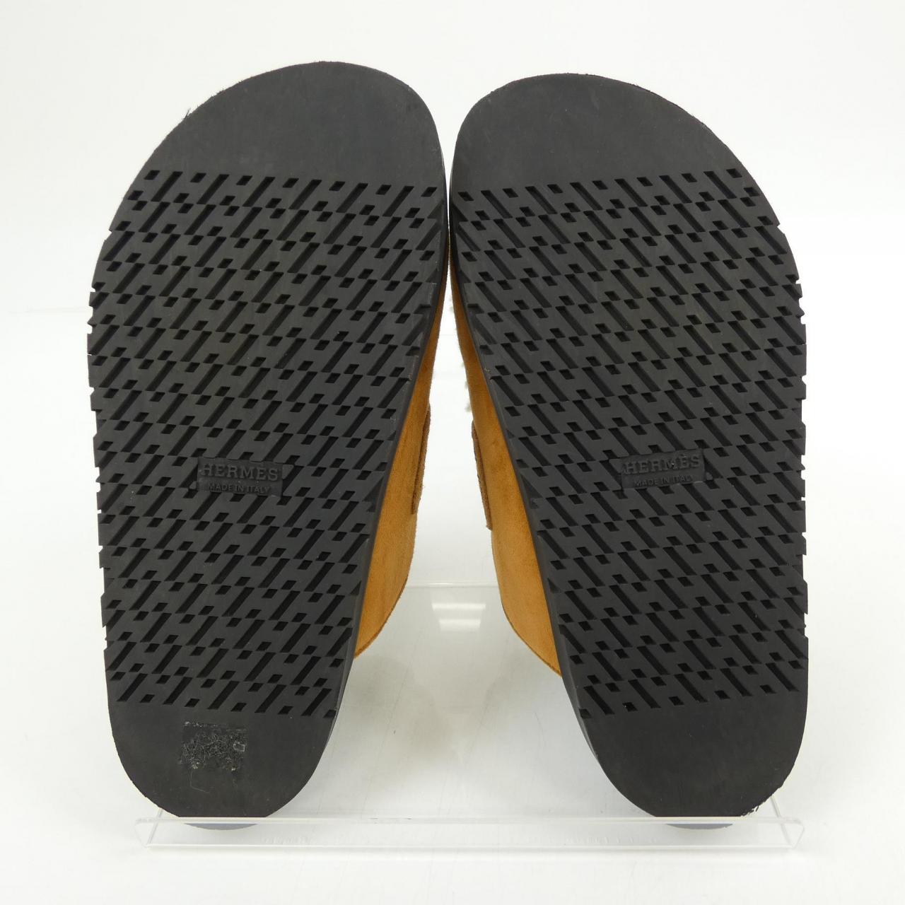 エルメス ゴーHカットディテール シェーヴルヴェロア シューズ
