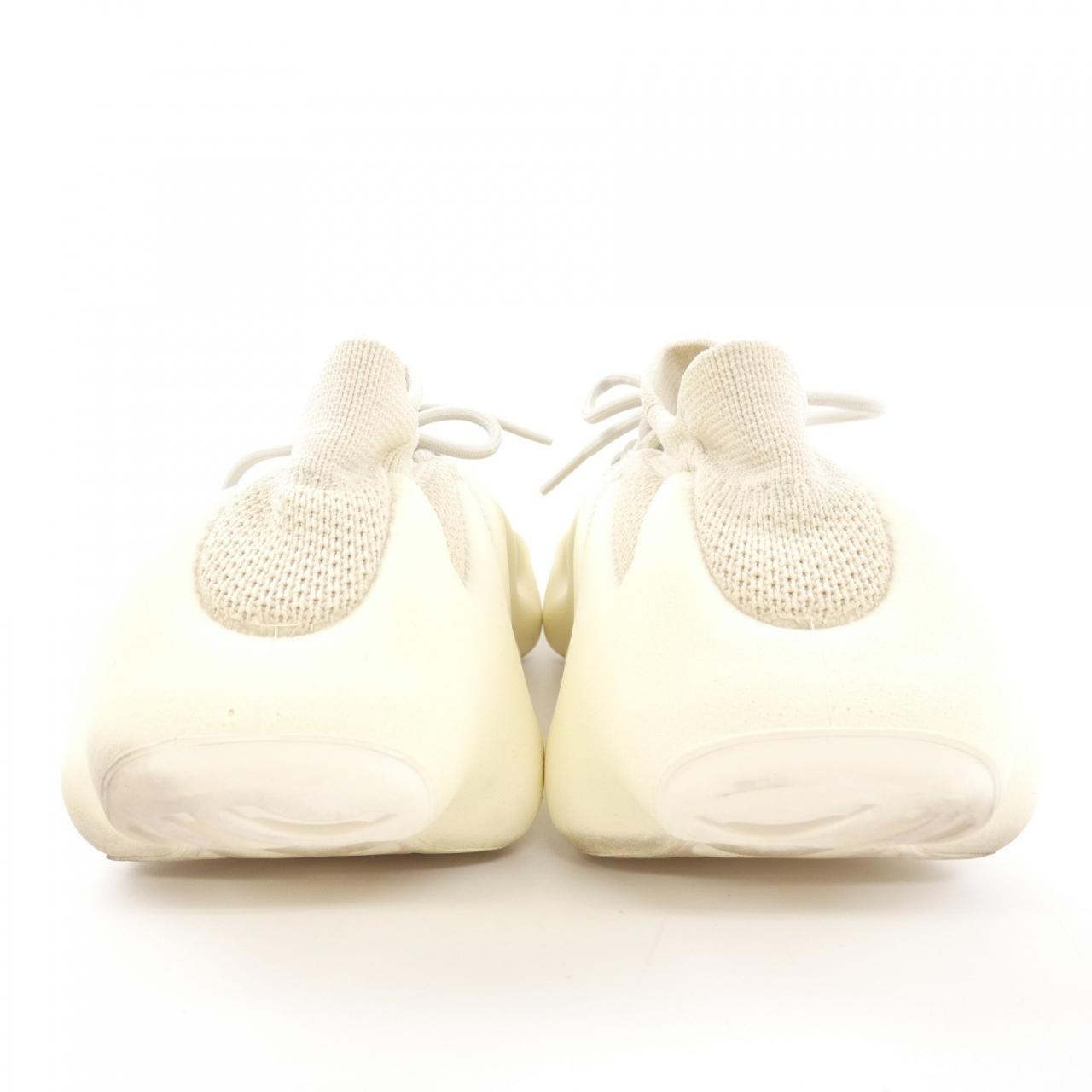 アディダス YEEZY 450 スニーカー