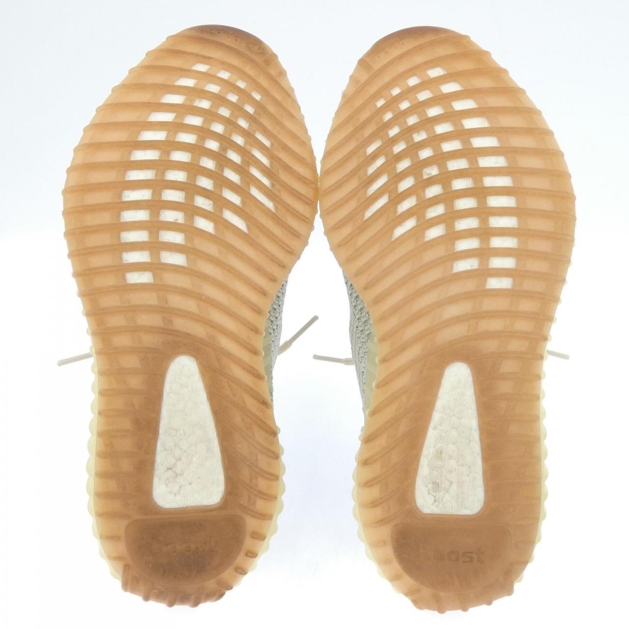 アディダス YEEZY350 スニーカー