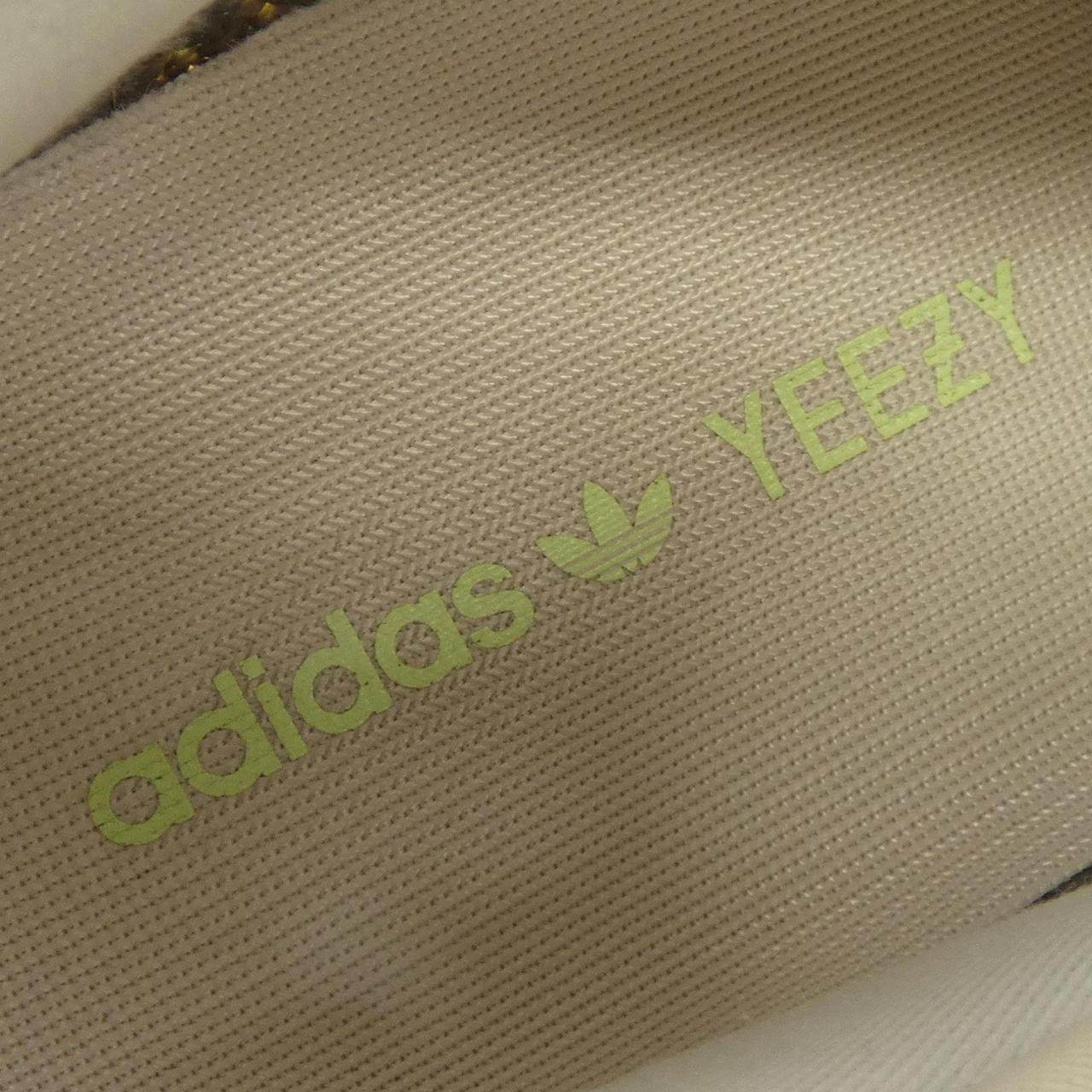 アディダス YEEZY350 スニーカー