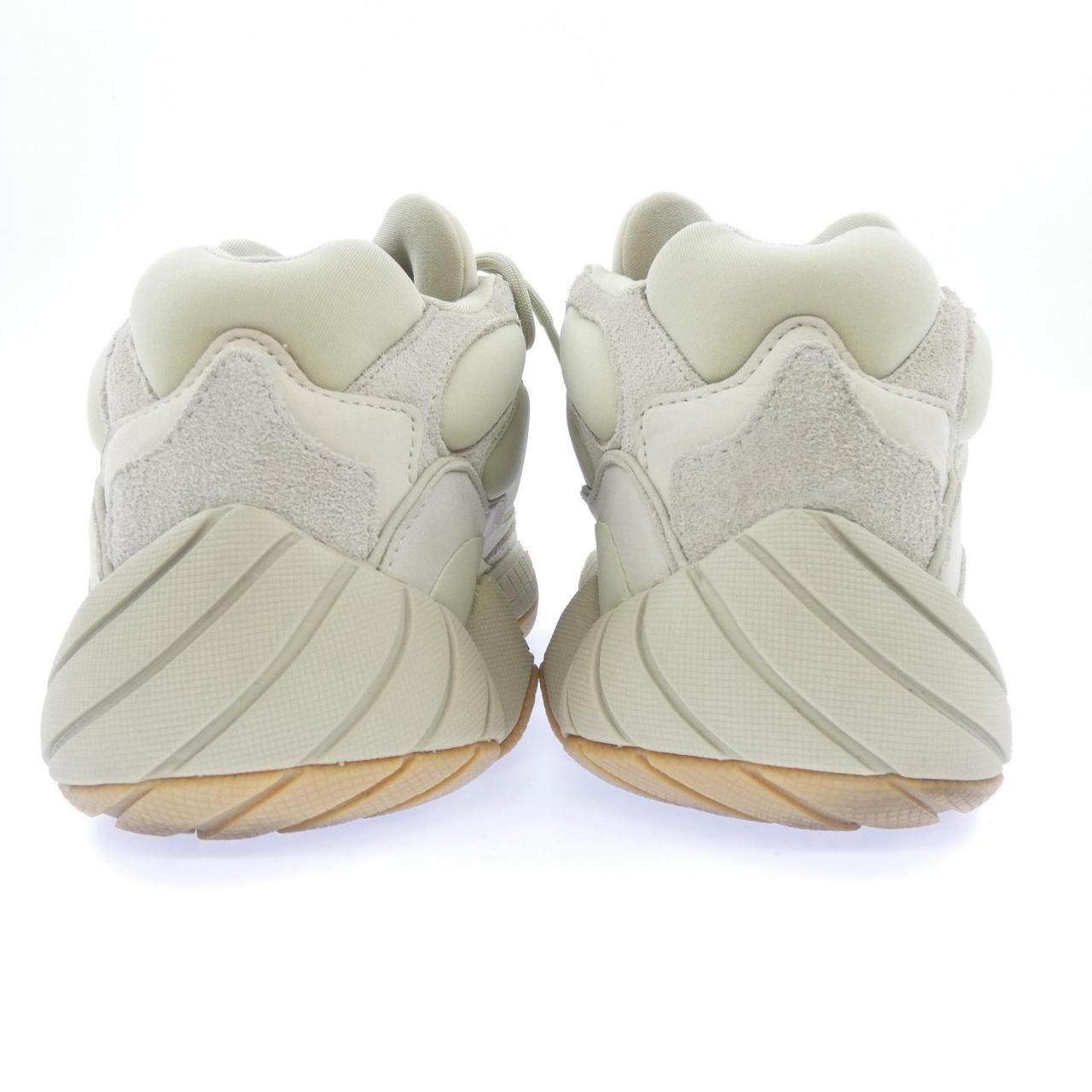 アディダス YEEZY500 スニーカー