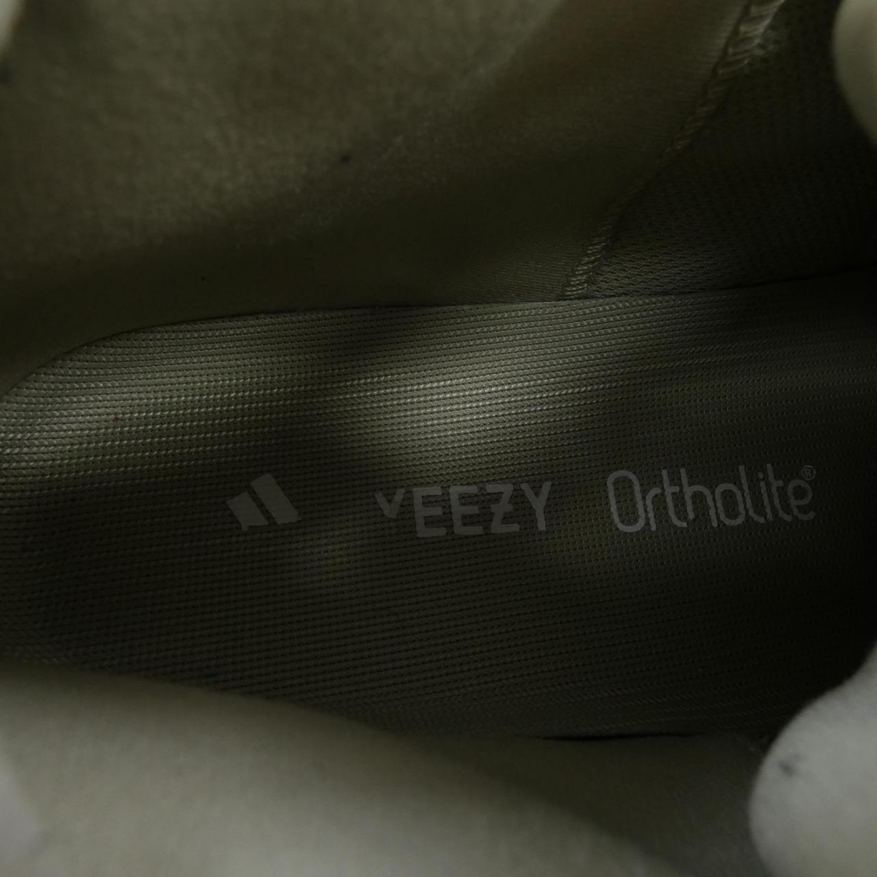 アディダス YEEZY500 スニーカー