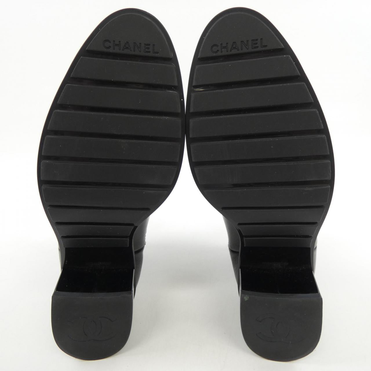 シャネル SHORT BOOTS シャイニーグレインカーフスキン パテントカーフスキン ブーツ