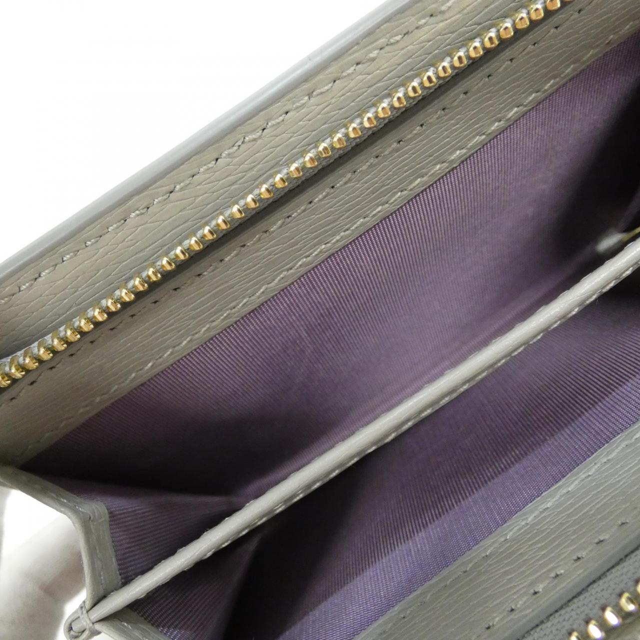 グッチ レザー財布