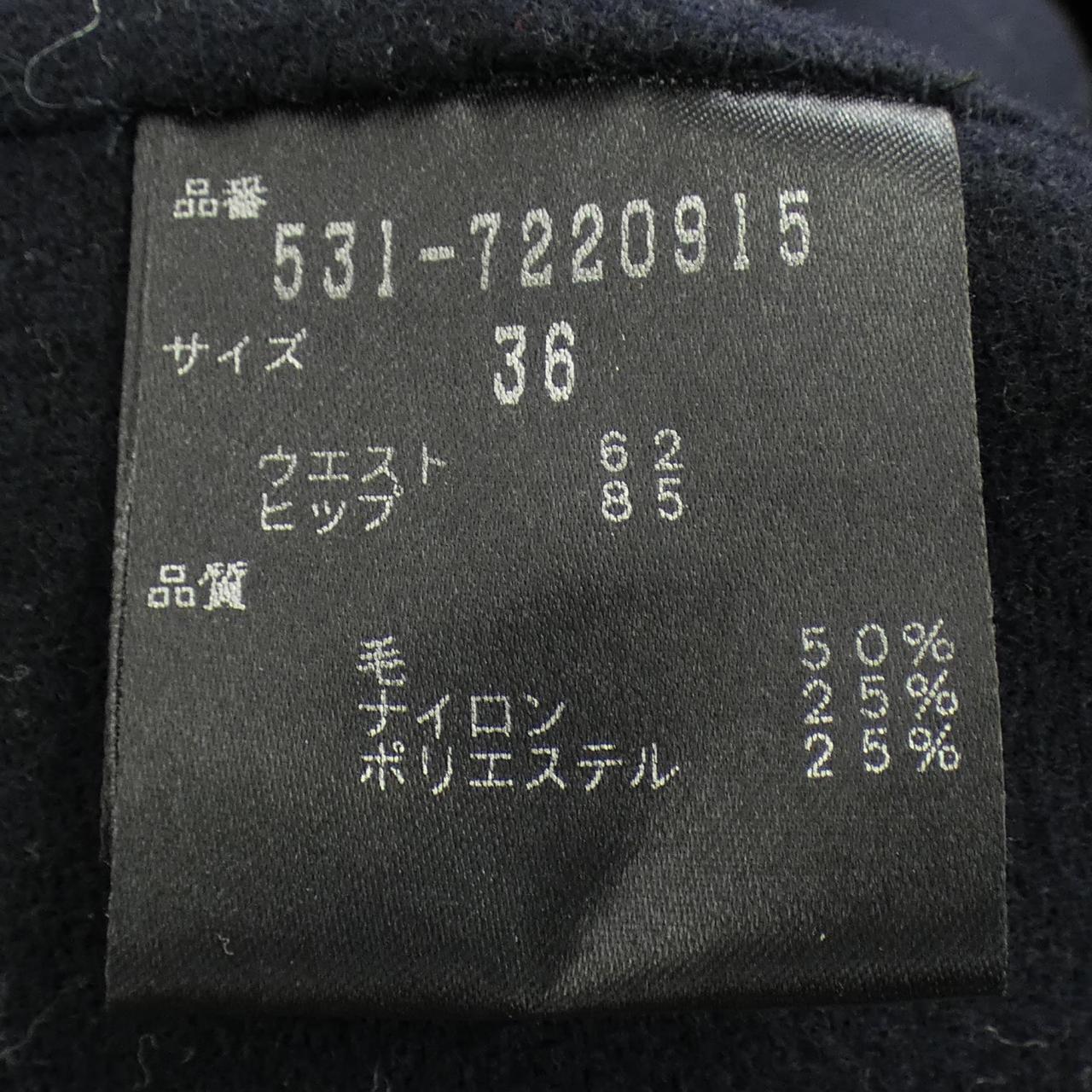 アドーア スカート