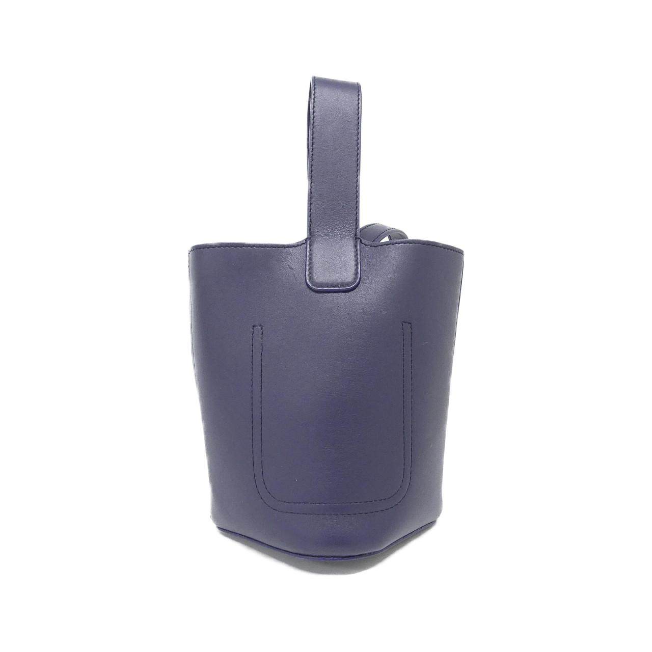 ロエベ Pebble Bucket Bag Mini カーフ ショルダーバッグ