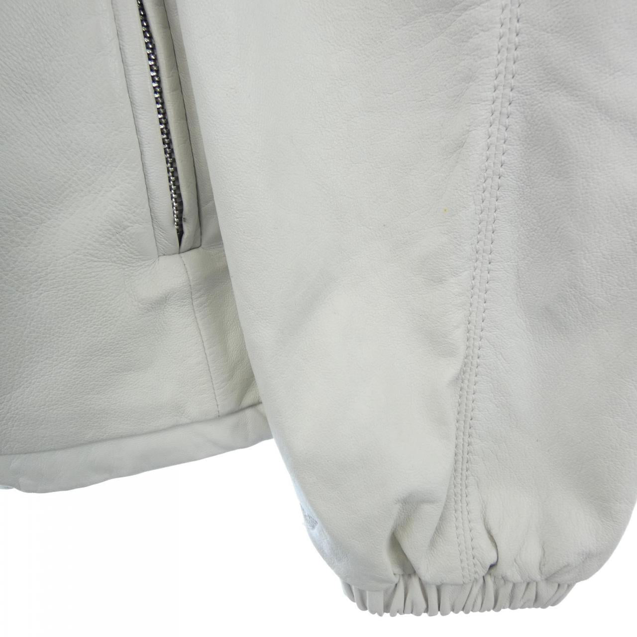 エンポリオアルマーニ D4NB65D2P75 レザージャケット