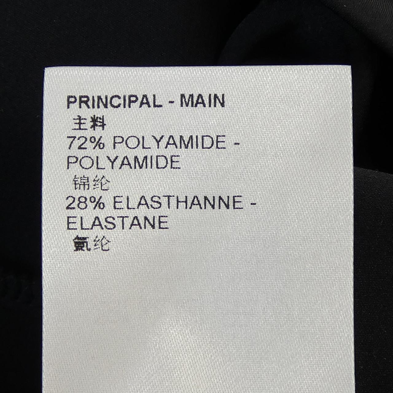 ルイヴィトン エンボスドモノグラムTシャツ