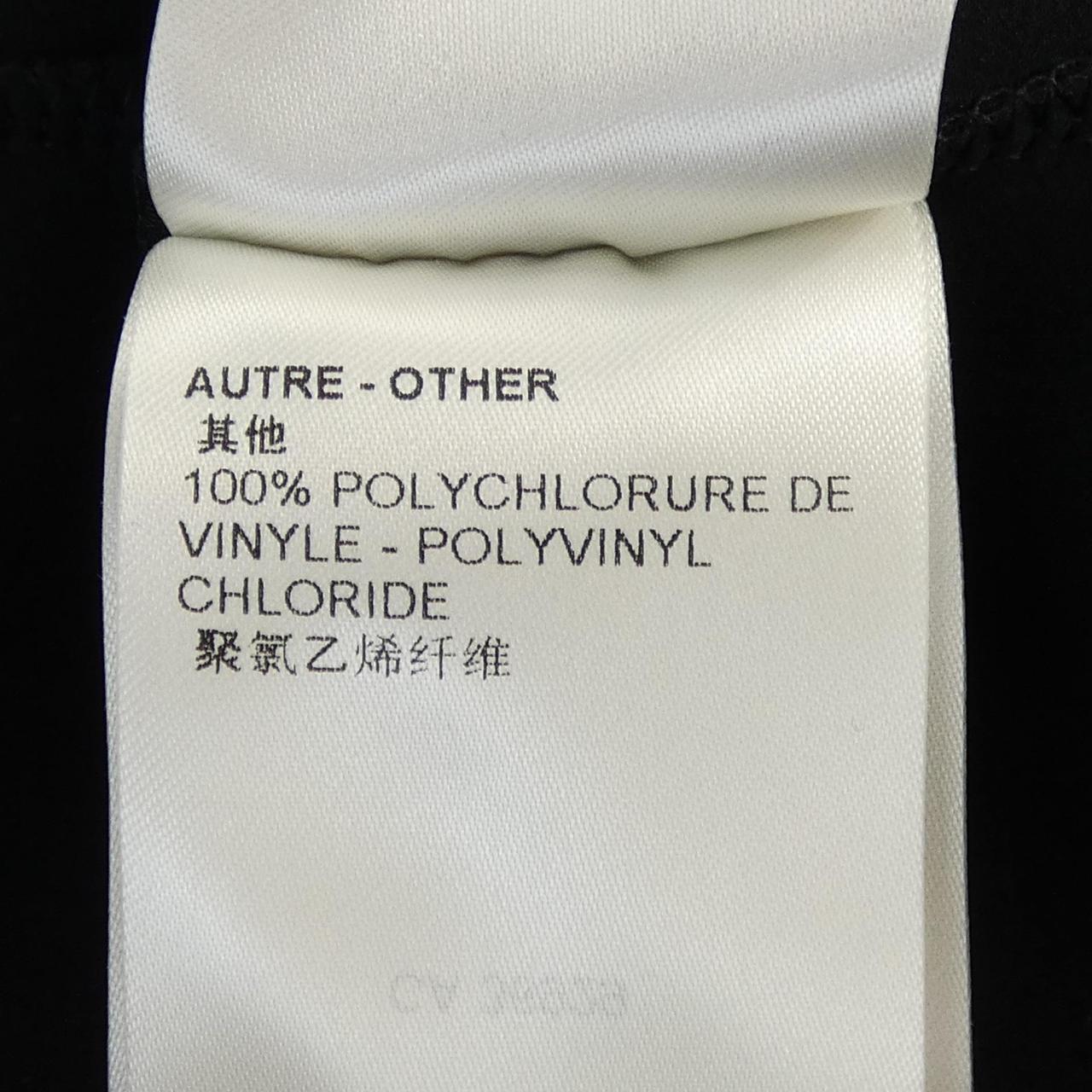 ルイヴィトン エンボスドモノグラムTシャツ