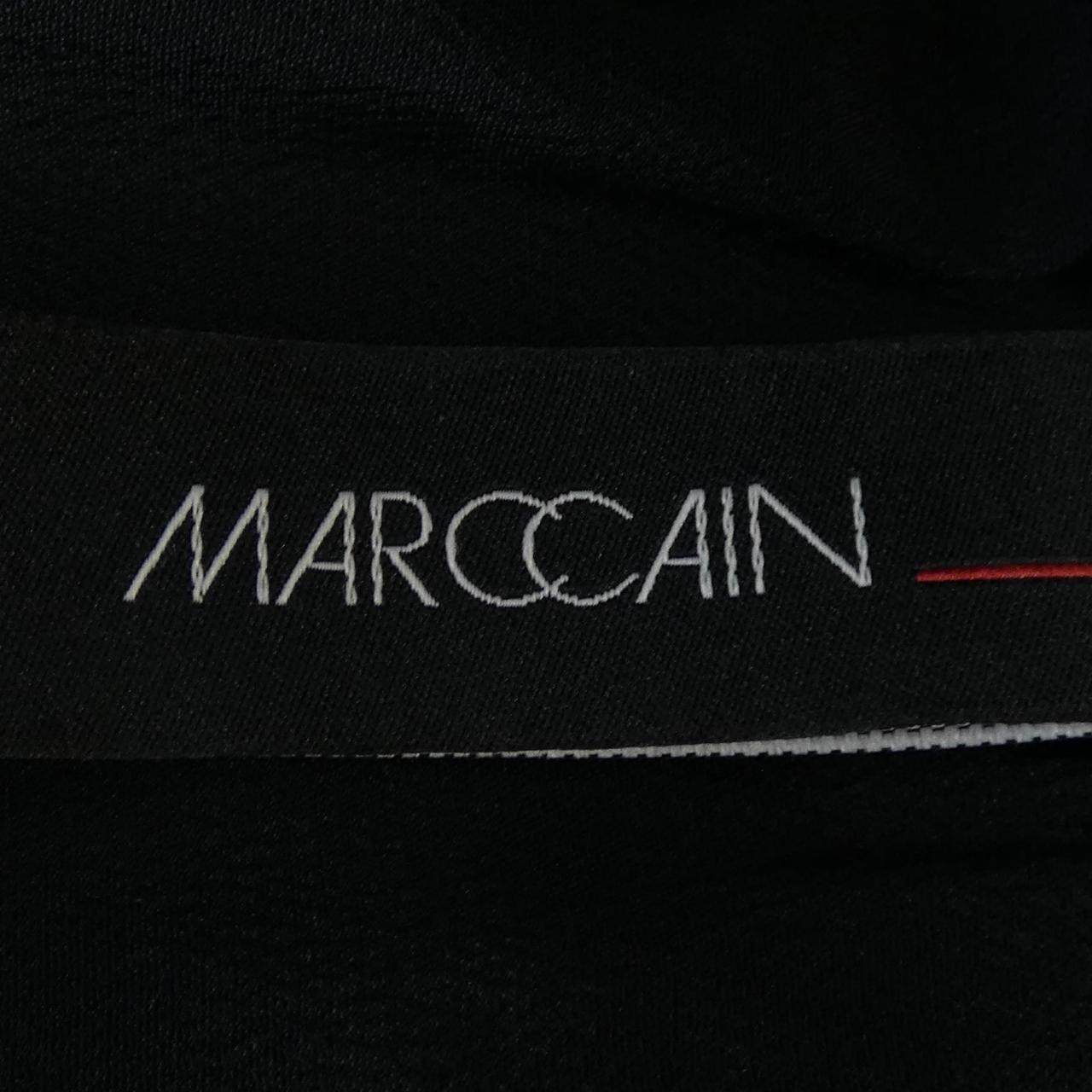 マークケイン スカート