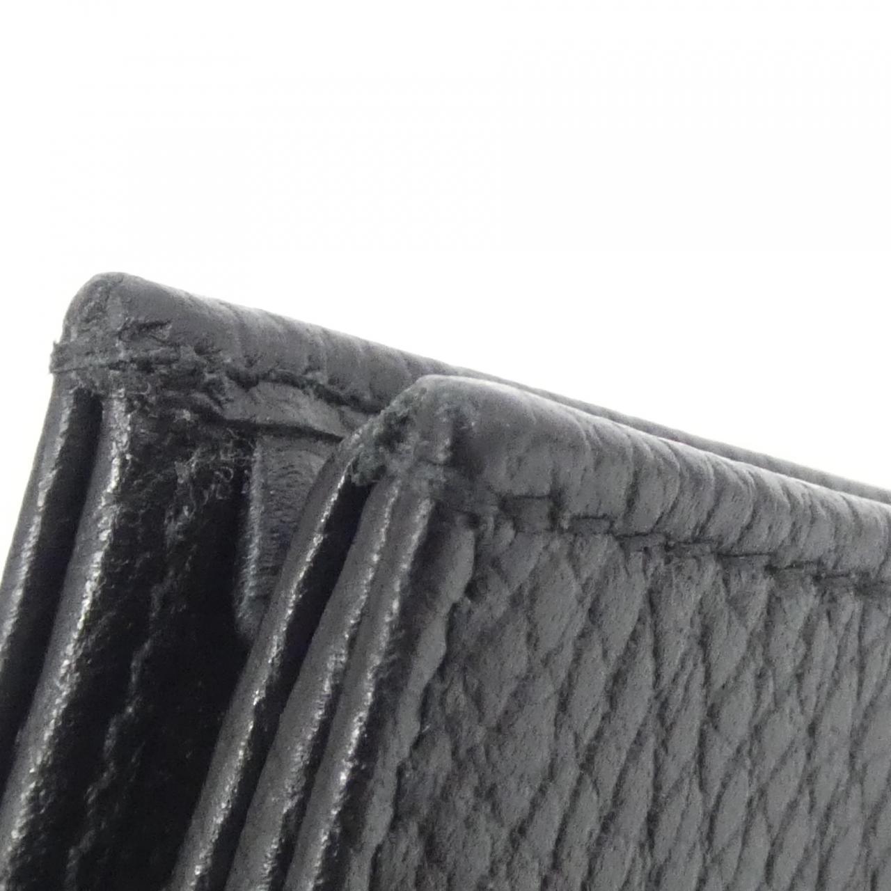 グッチ レザー二つ折り財布
