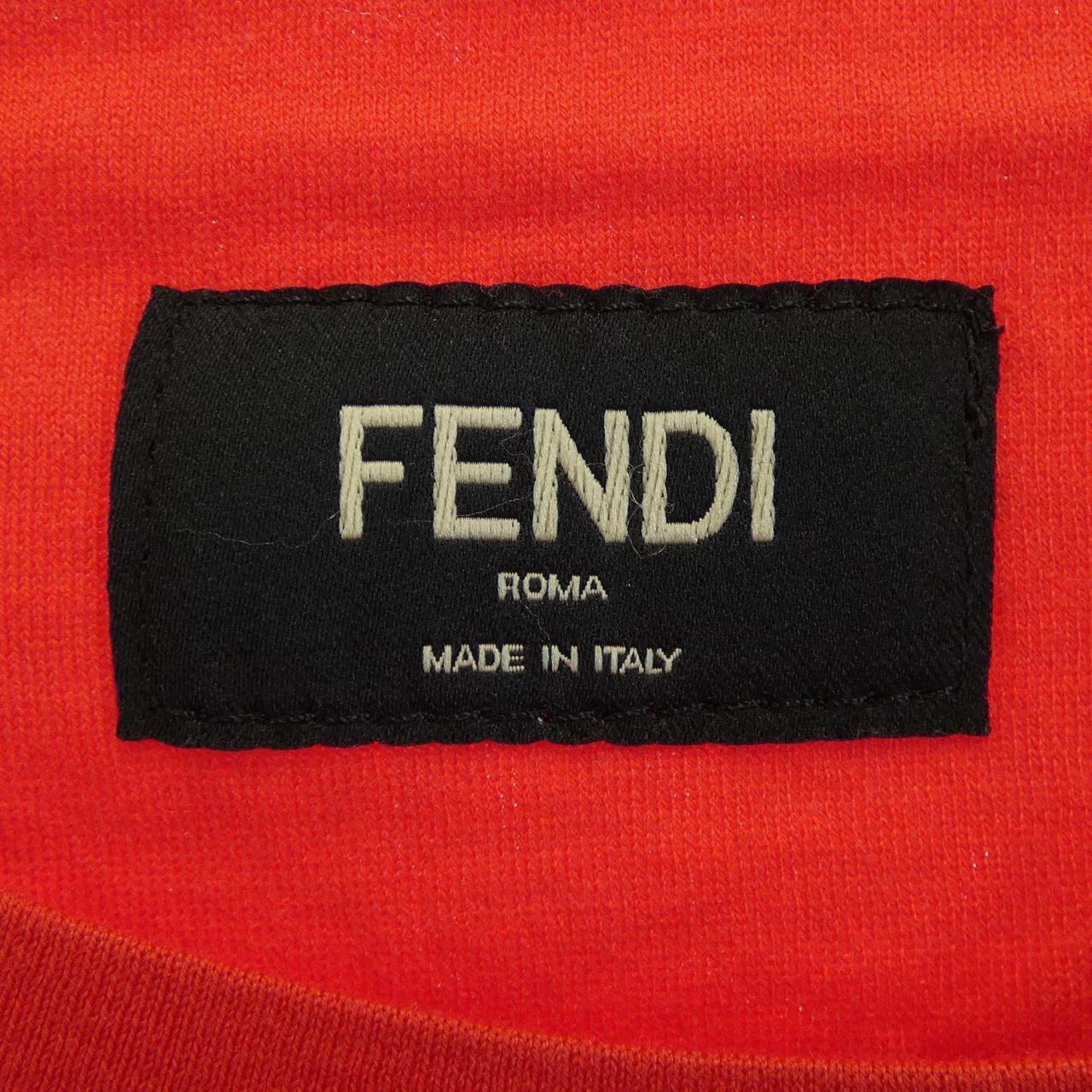 フェンディ Tシャツ
