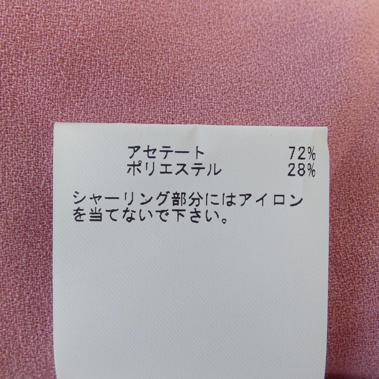 アナイ トップス