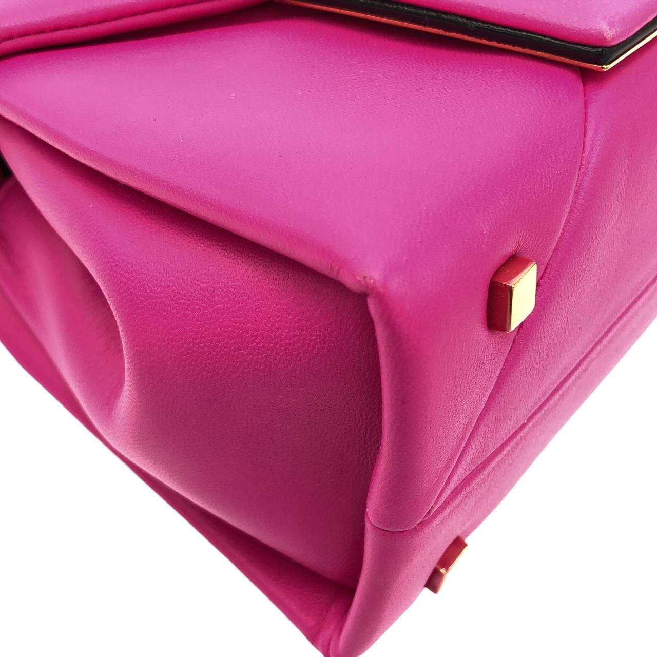 ヴァレンティノガラヴァーニ ラム ショルダーバッグ