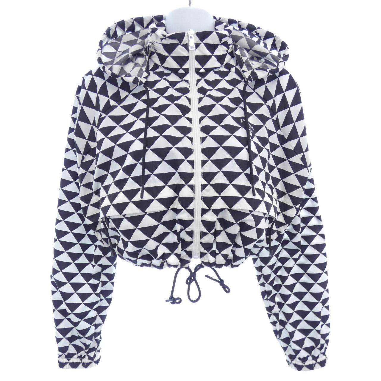 プラダ トライアングルロゴ RE-NYLON ブルゾン