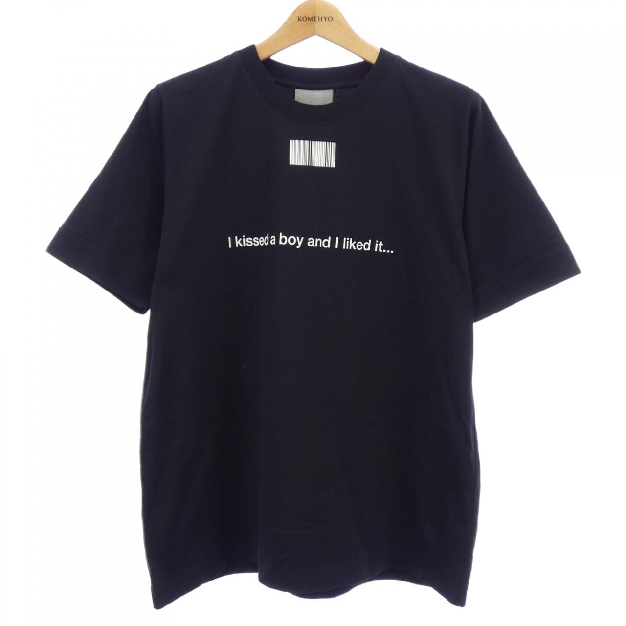 ブイティーエムエヌティーエス Tシャツ