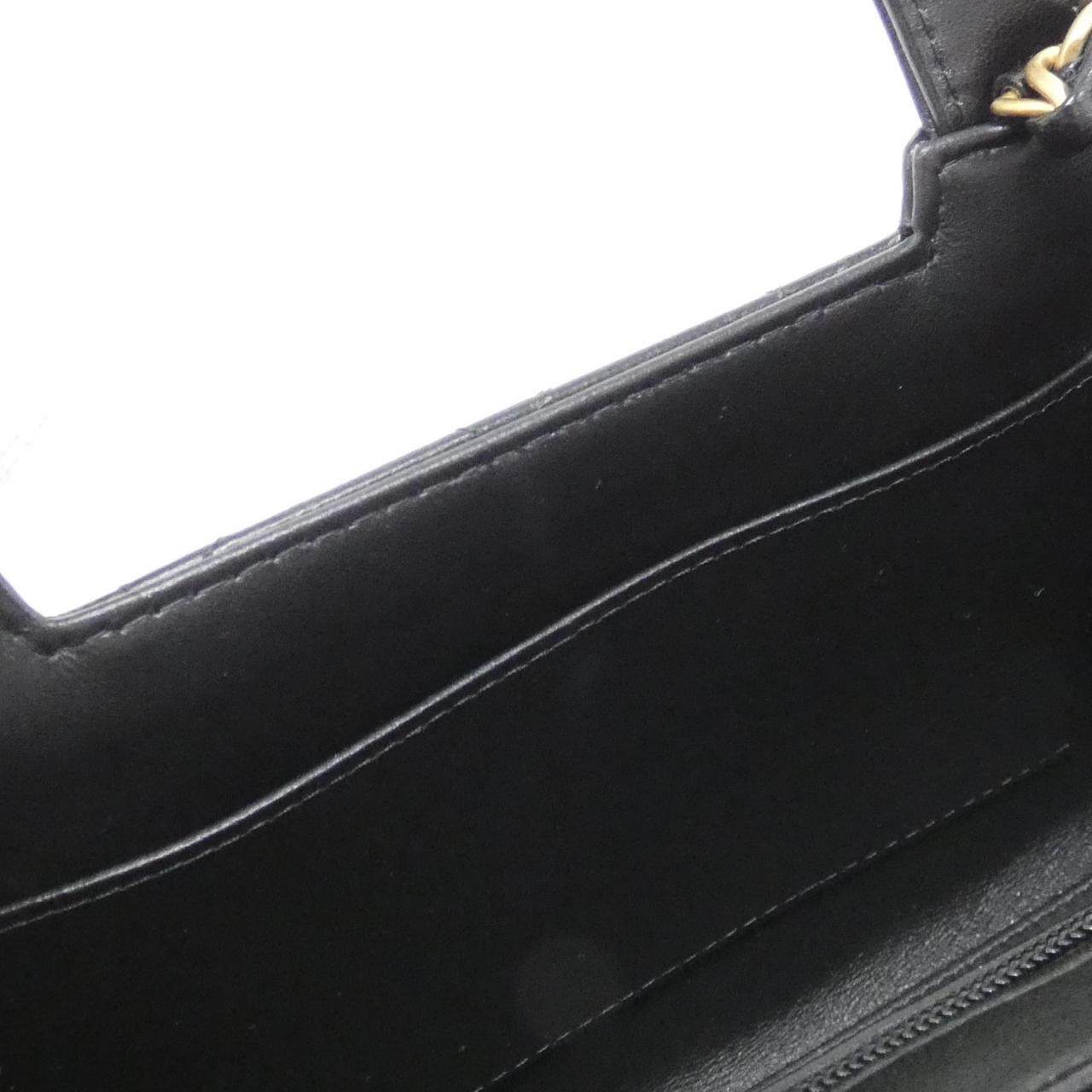 シャネル ラム ショルダーバッグ