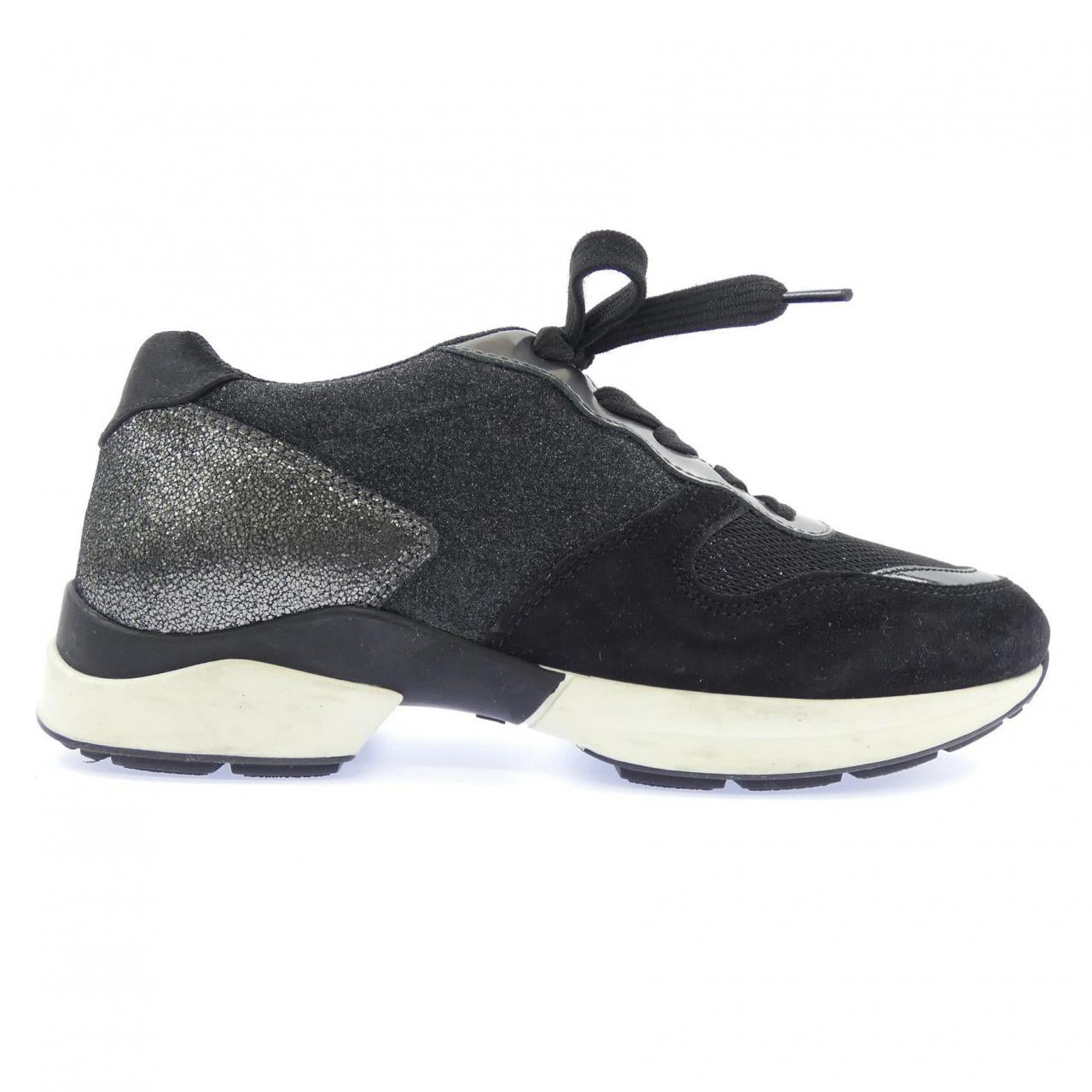 トッズ スニーカー