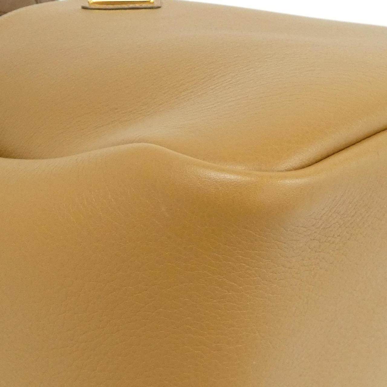 プラダ SOFT GRAIN ハンドバッグ