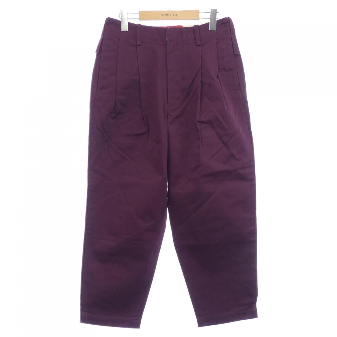 ゴーゴニーゴーギャラリー Dickies パンツ